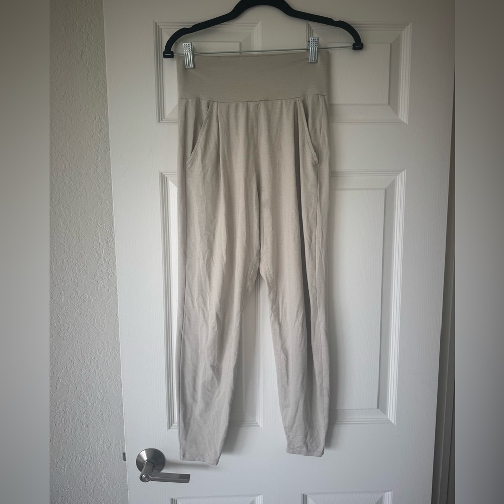 Vuori Beige High-Waist Track Pants